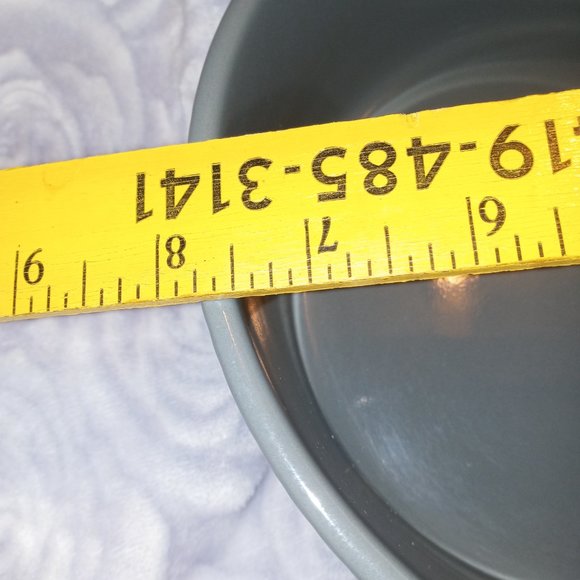 Dog bowl NWT Target Note: there is a chip on this dog bowl Boots & Barkley Stone - Picture 2 of 9